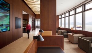 Cathay Opens First Ferry Port Lounge